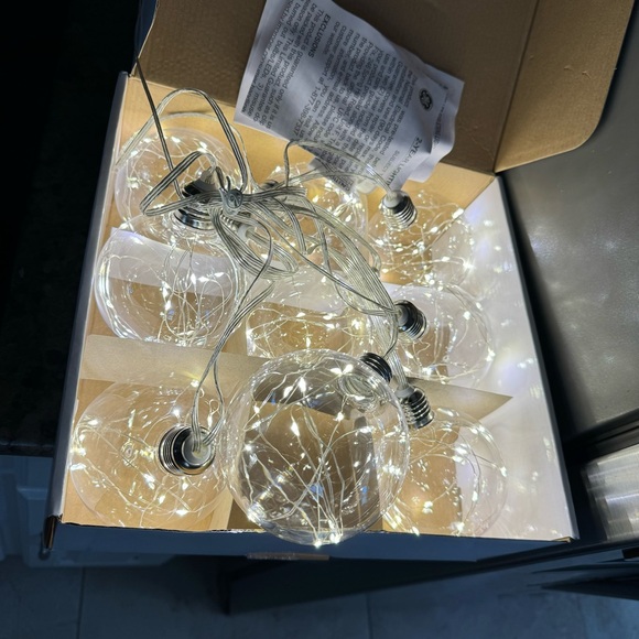 GE 9 Ct G-100 10.6-ft Warm White LED Plug-In Christmas Weddings Ornament Lights - Picture 5 of 7